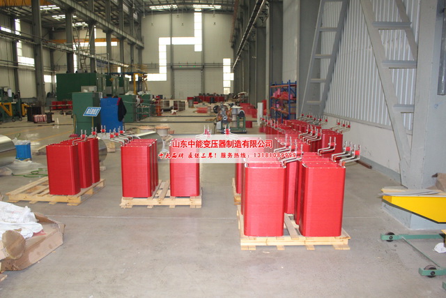 连南SCB11-800KVA干式电力变压器